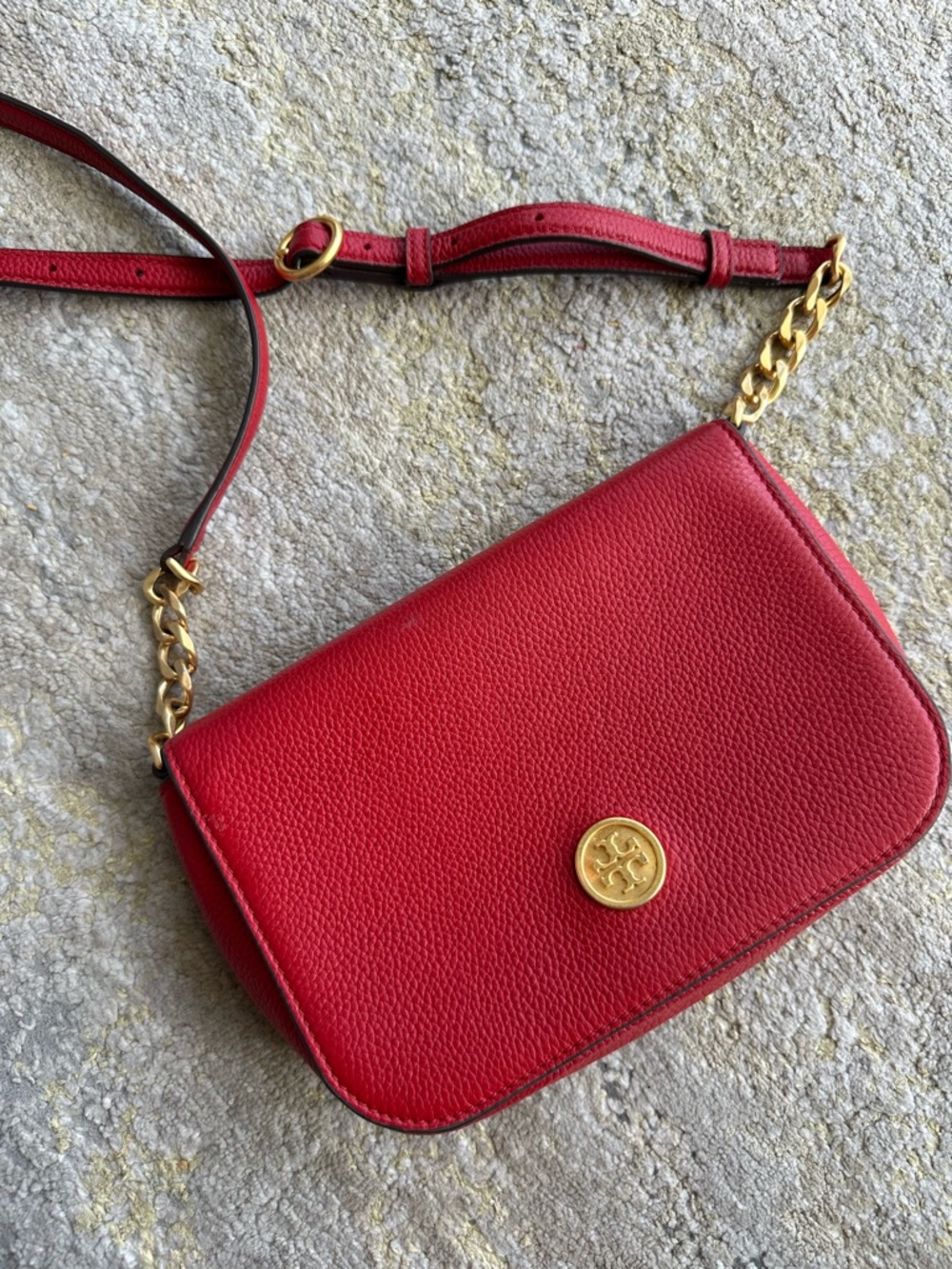 Tory Burch Britten Red Pebbled Leather Crossbody Gold Logo Chain Bag